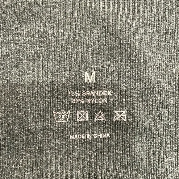 NVGTN forest green contour leggings - Picture 3 of 3